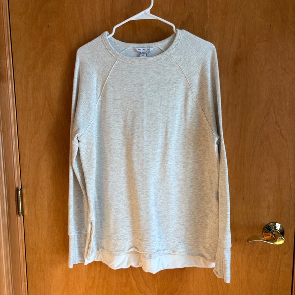 Athleta Tops - Athleta Light Gray‎ Heathered Long Sleeve Pullover Sweatshirt Top Womens M